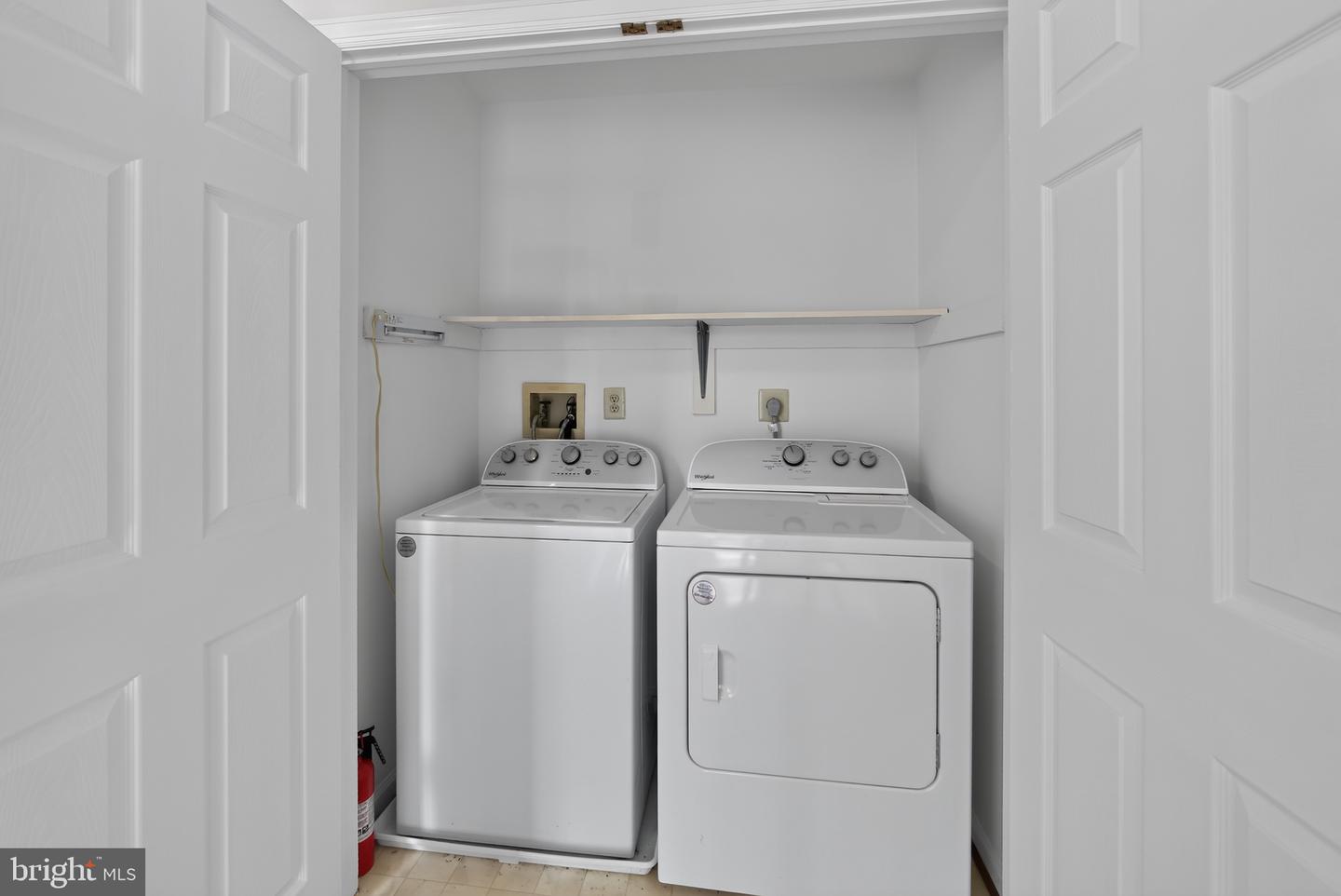 69 Bristol Ct Property Photo 32