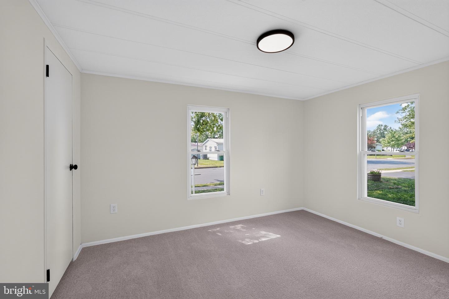 678 Walnut Ct Property Photo 18