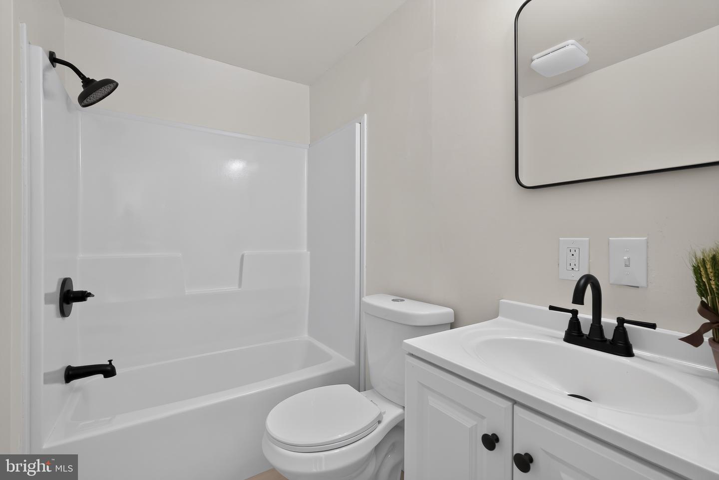 678 Walnut Ct Property Photo 22