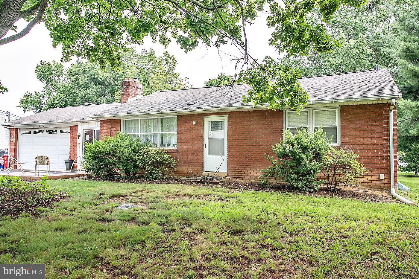 24 S Park Ave Property Photo 5