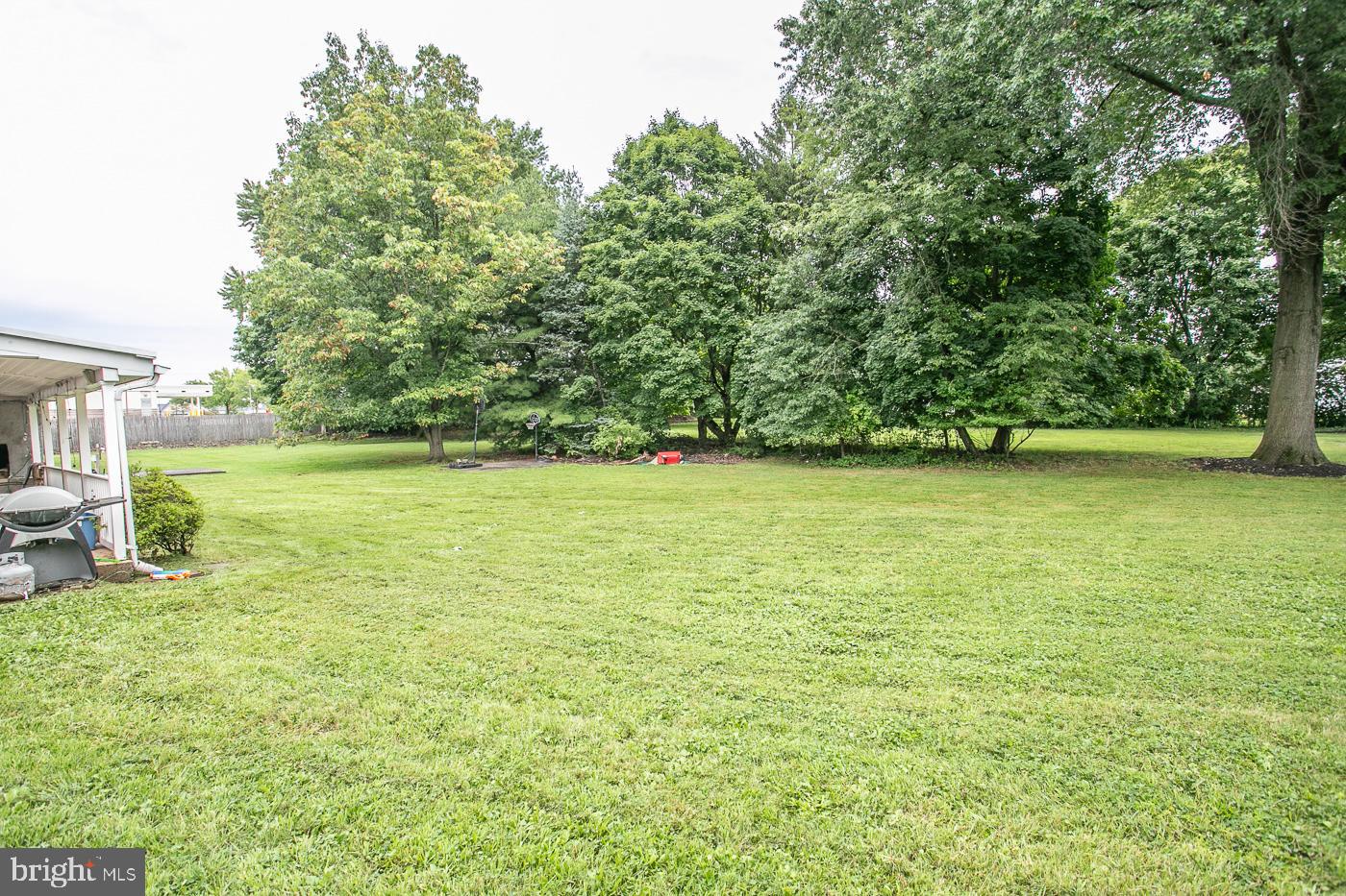 24 S Park Ave Property Photo 21