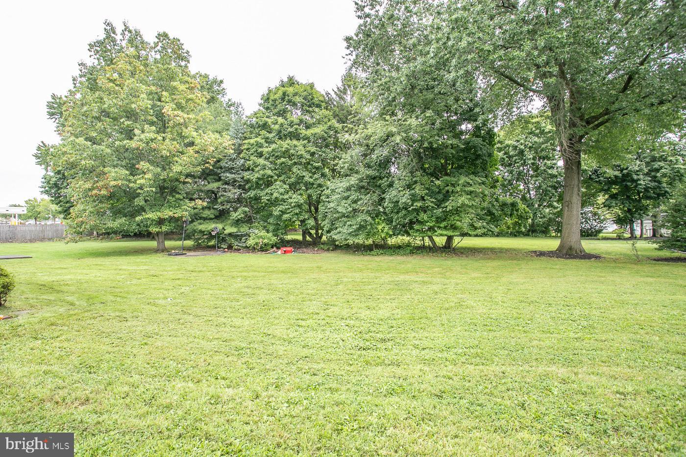 24 S Park Ave Property Photo 22
