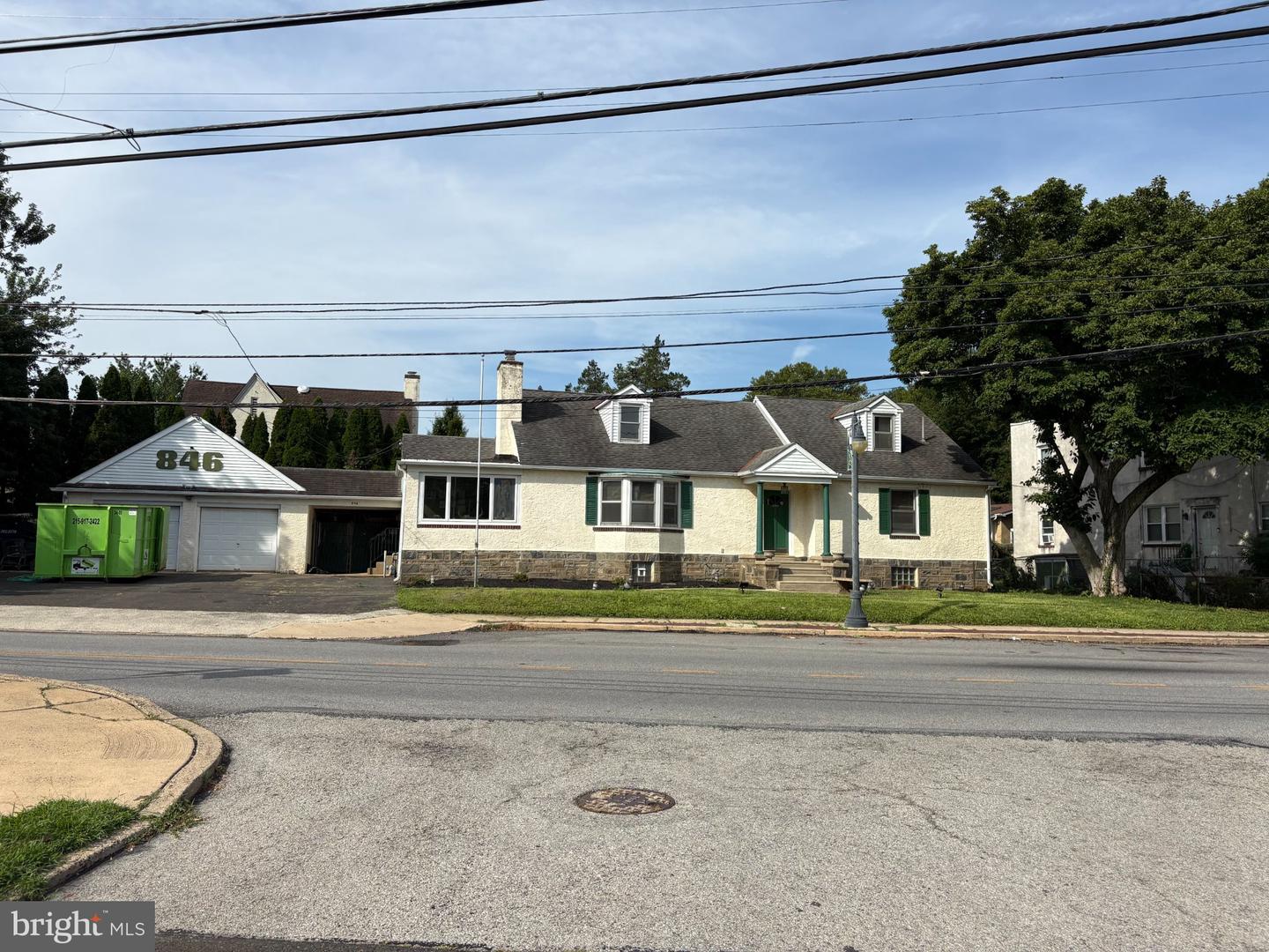 846 Township Line Rd Property Photo 2