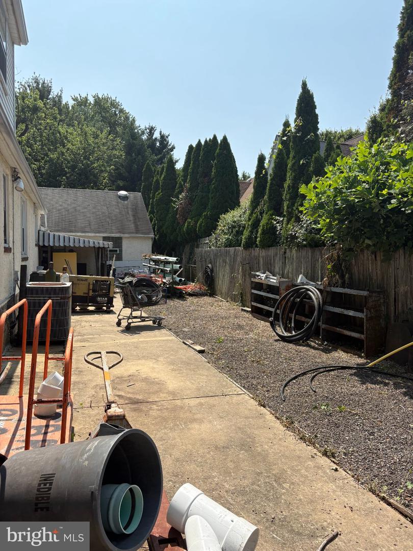846 Township Line Rd Property Photo 4