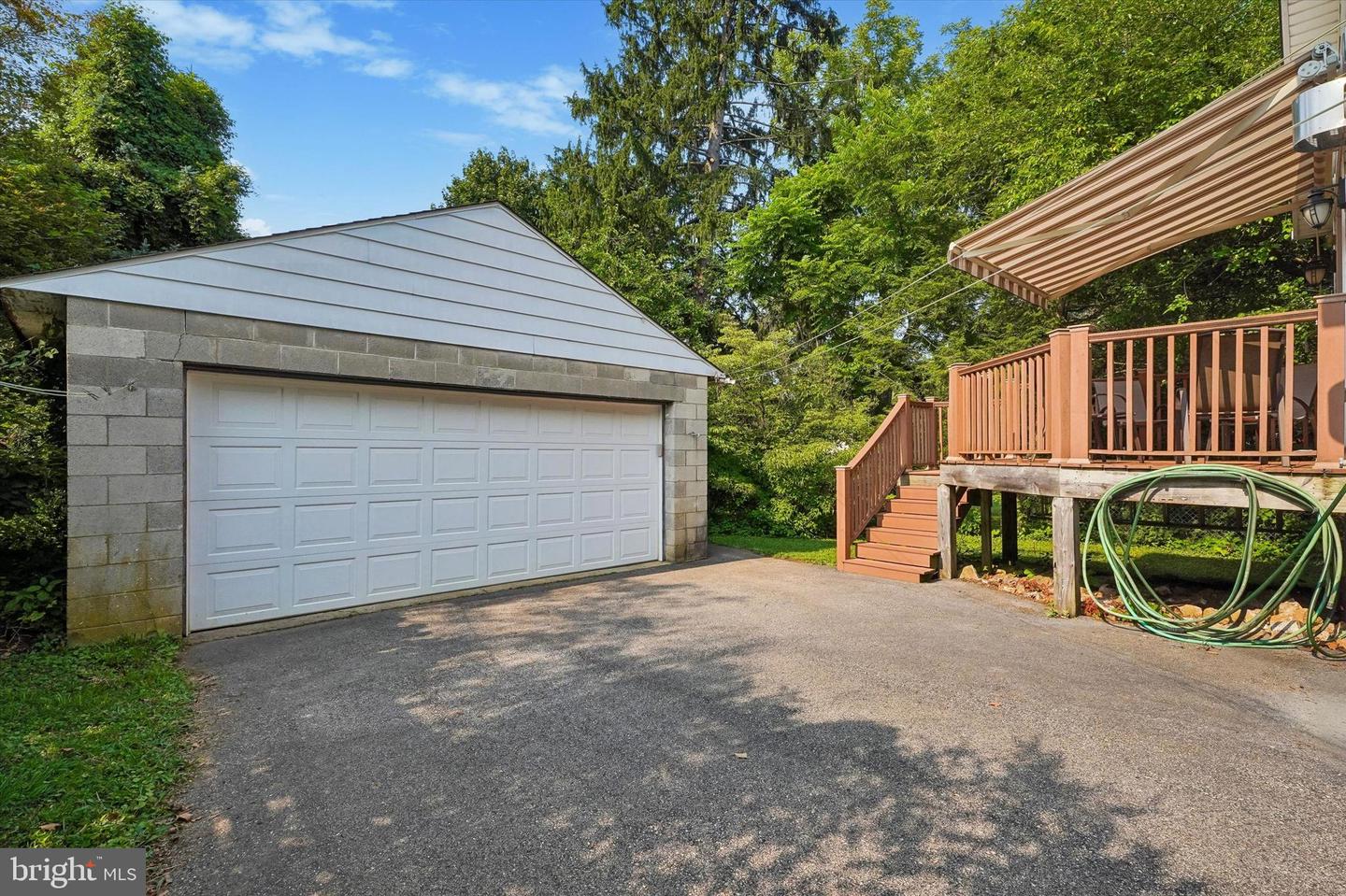 49 Weiss Ave Property Photo 3