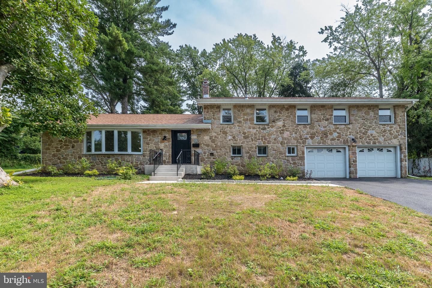 417 Gribbel Rd Property Photo 1