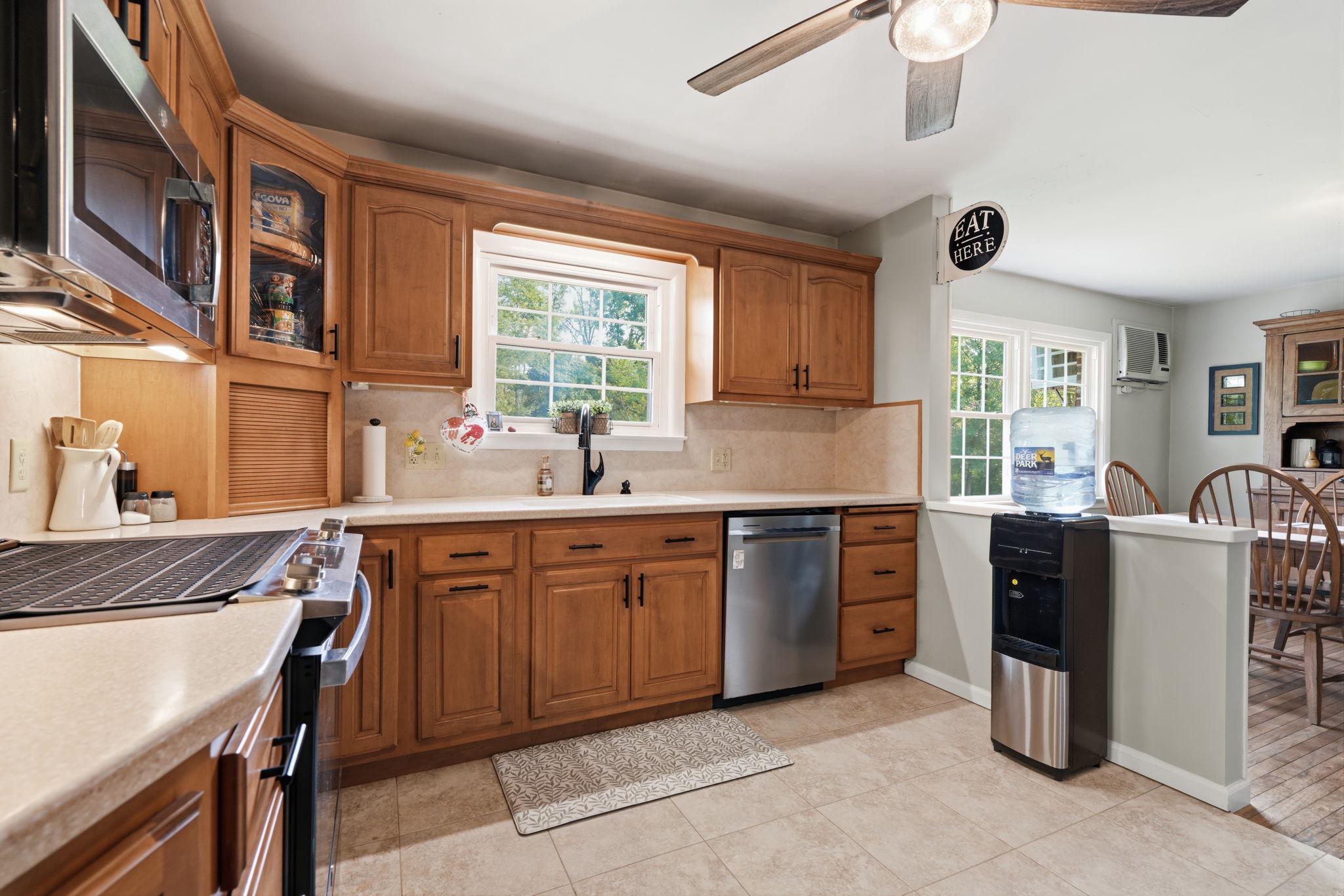2050 Price Rd Property Photo 10
