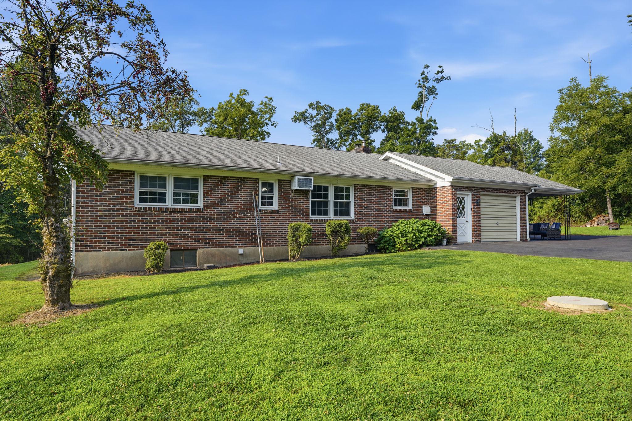 2050 Price Rd Property Photo 26