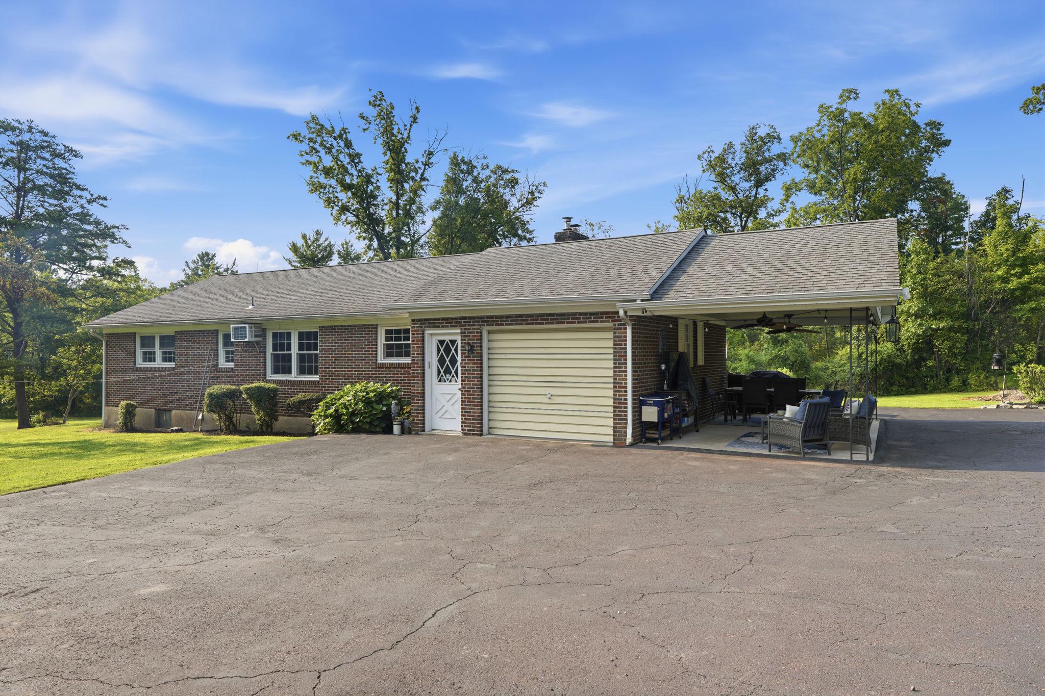 2050 Price Rd Property Photo 28