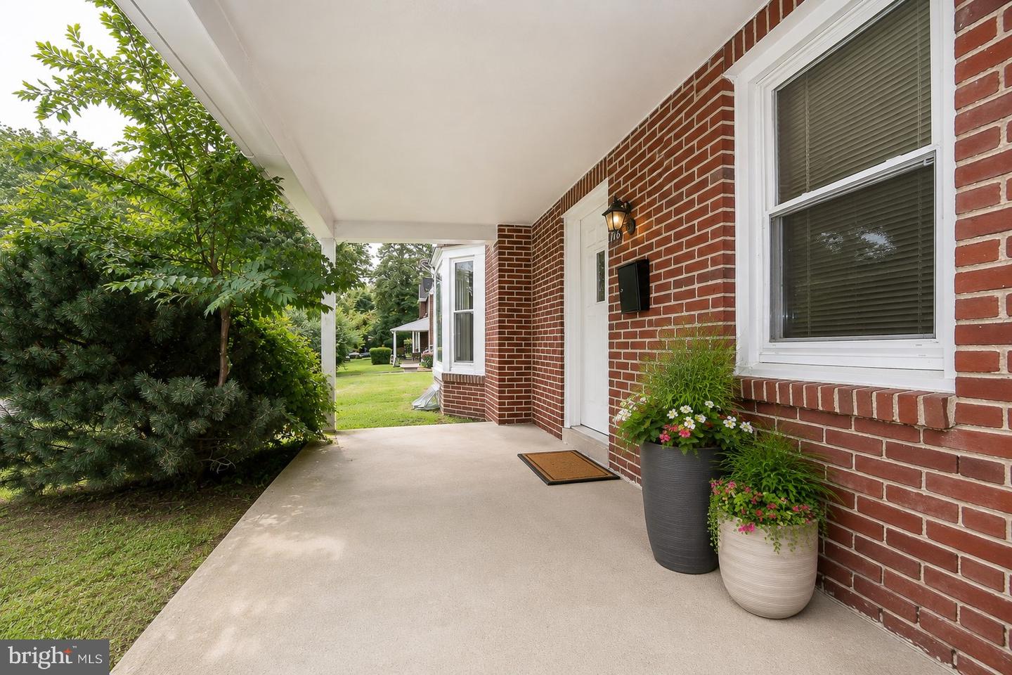 116 Andrea Rd Property Photo 3