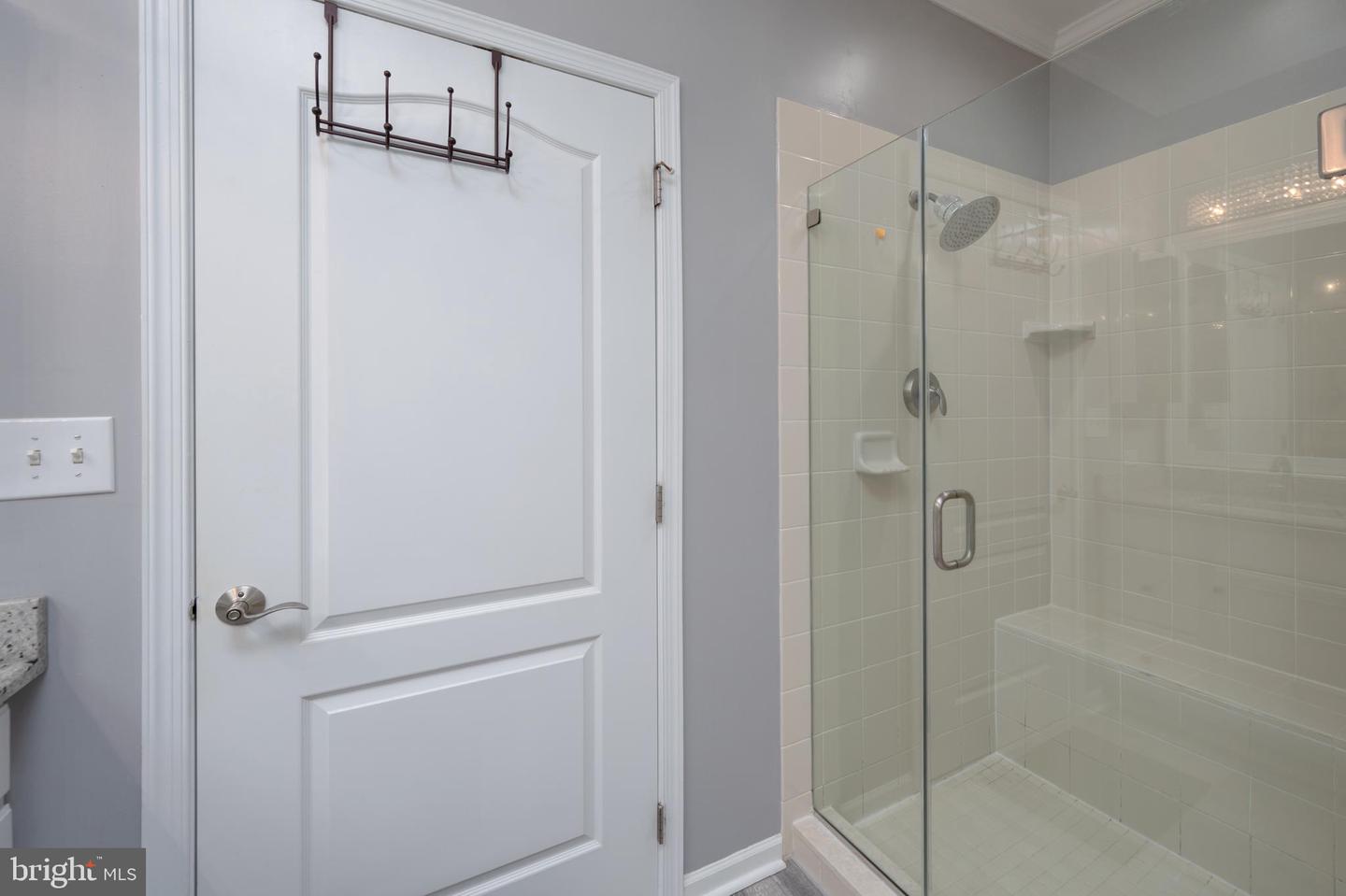 208 Carson Ter Property Photo 10