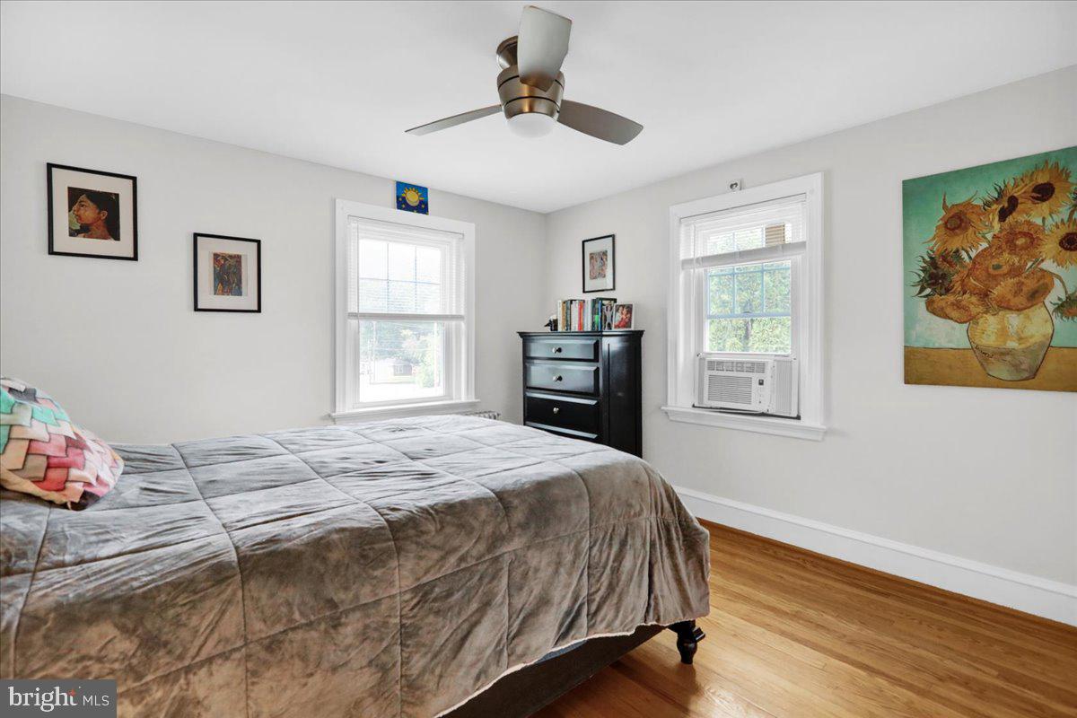 425 Pennsylvania Ave Property Photo 20