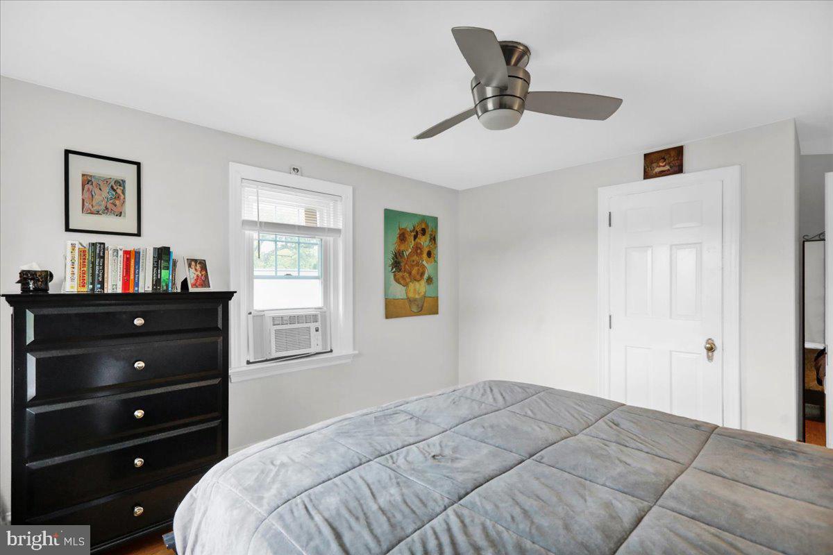 425 Pennsylvania Ave Property Photo 21