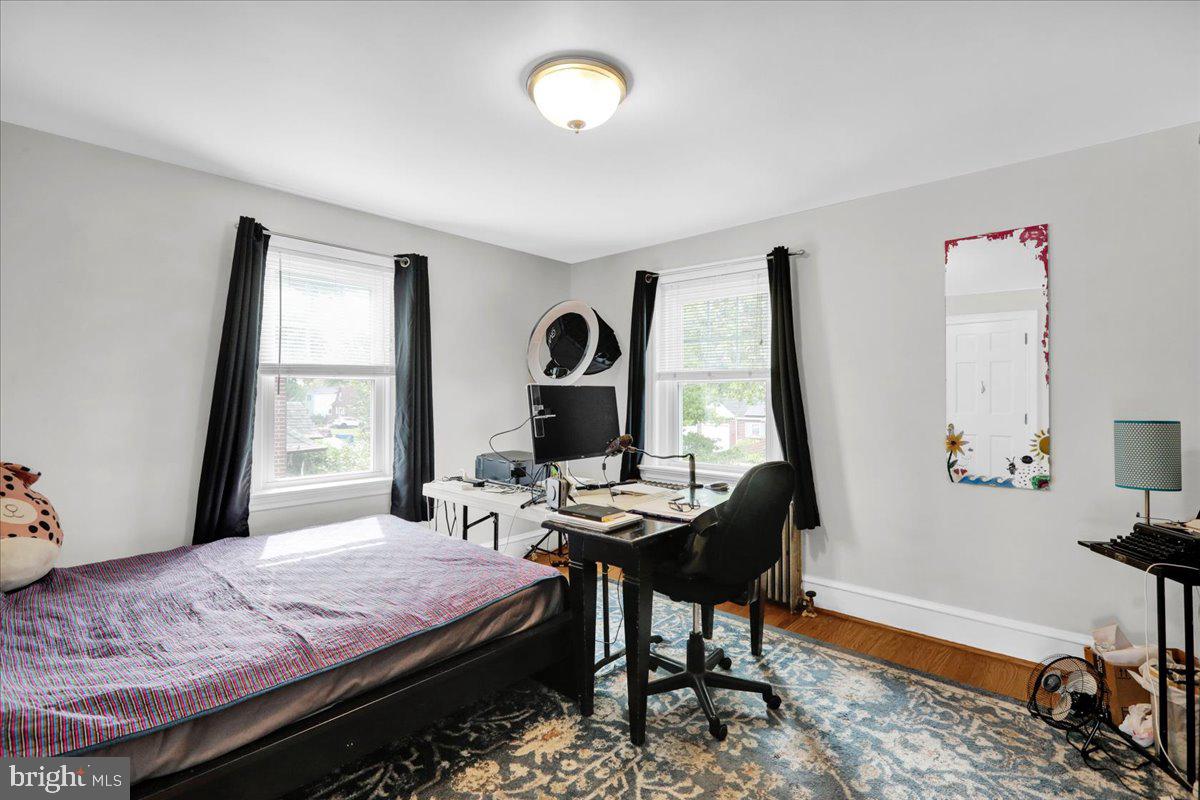 425 Pennsylvania Ave Property Photo 22
