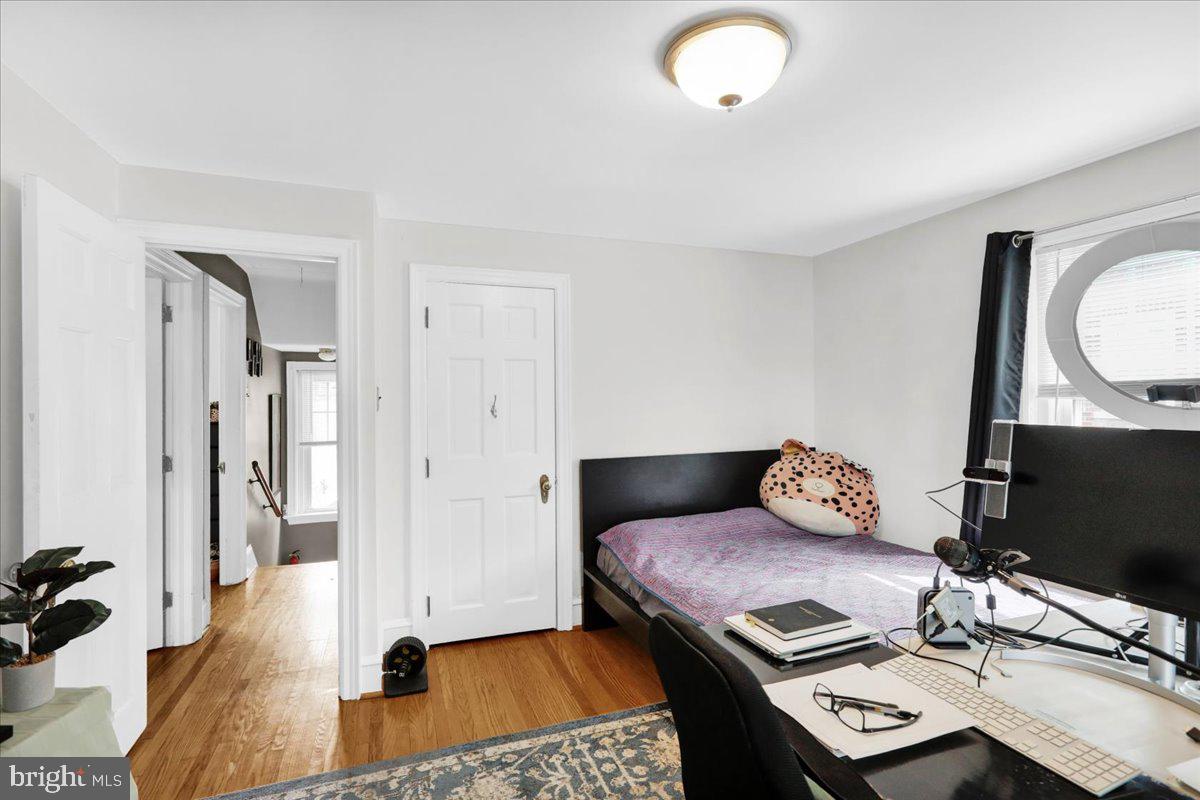 425 Pennsylvania Ave Property Photo 24