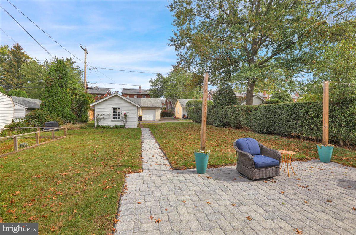 425 Pennsylvania Ave Property Photo 25