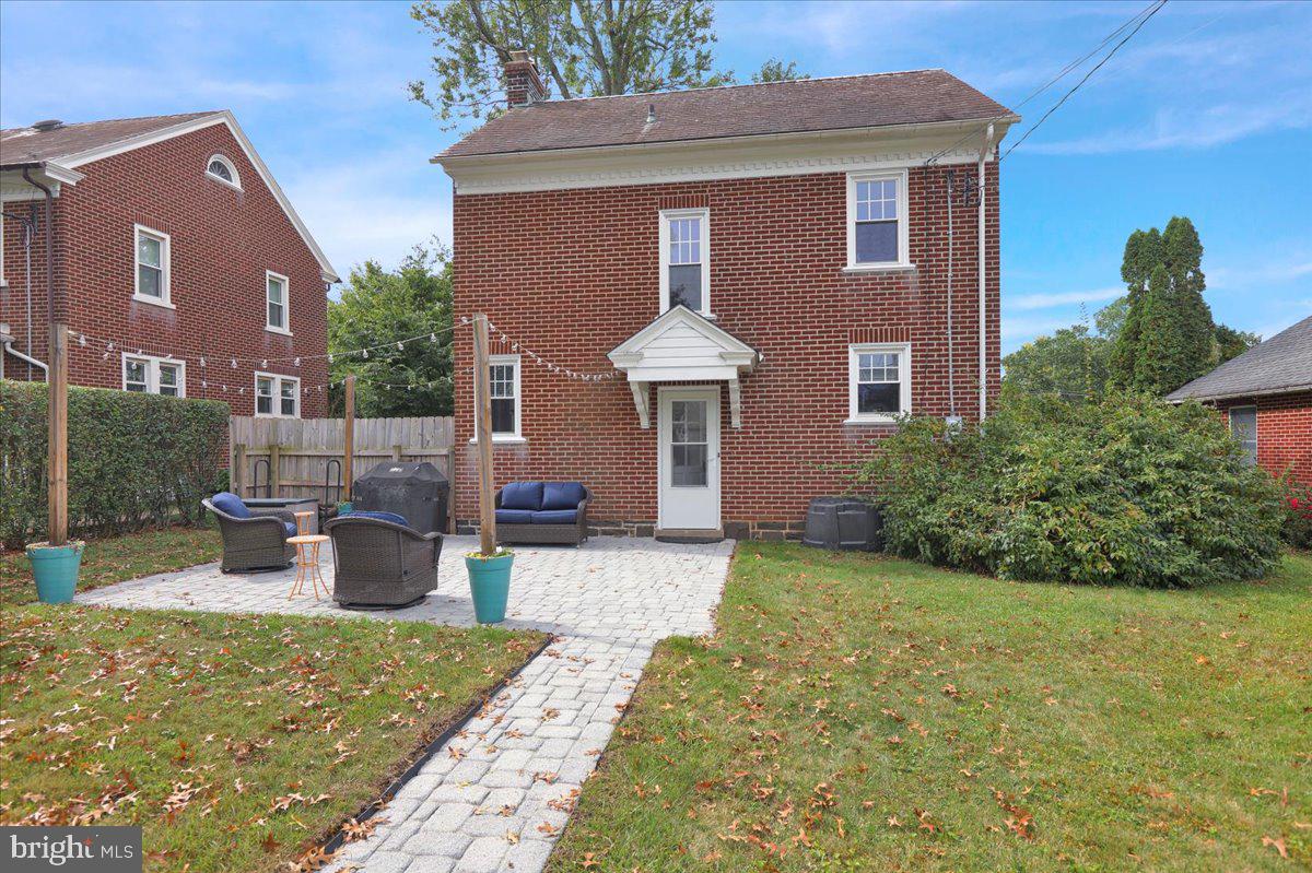 425 Pennsylvania Ave Property Photo 28