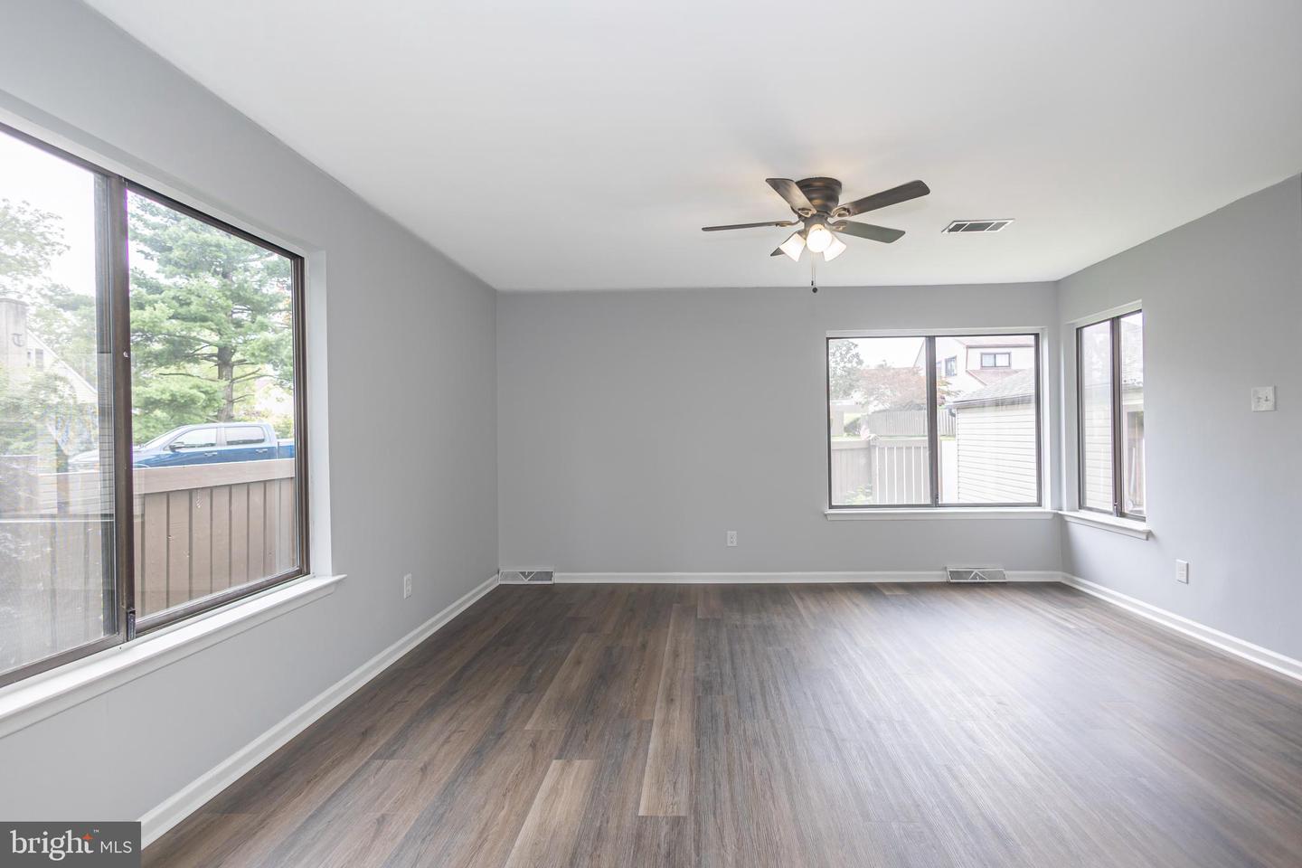 361 Bridge St Property Photo 18