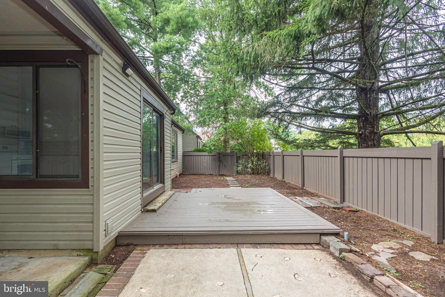 361 Bridge St Property Photo 33