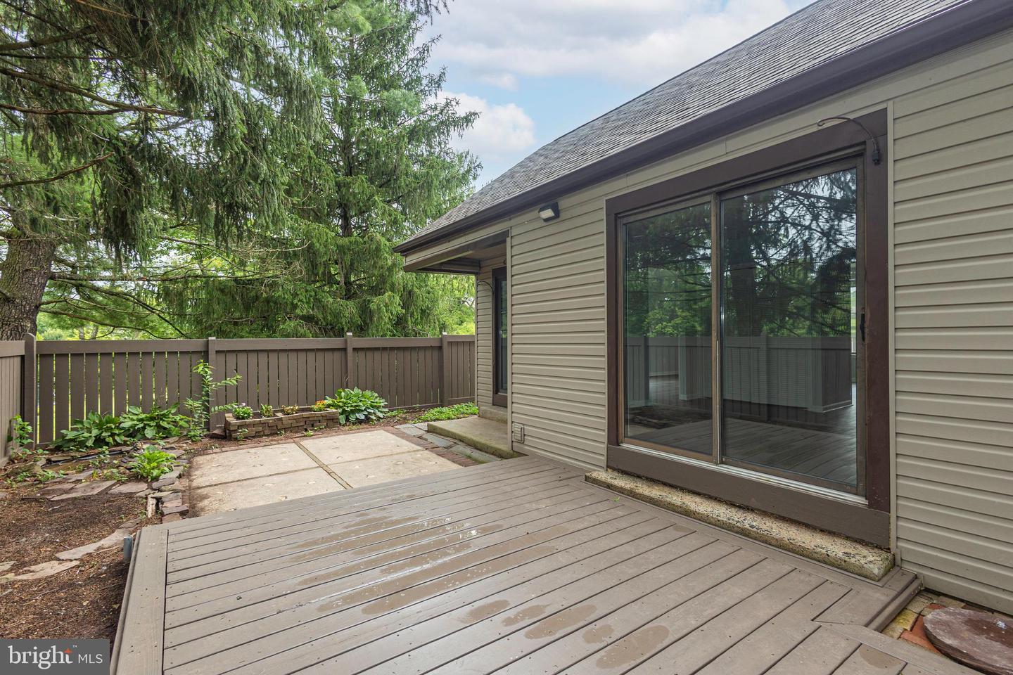 361 Bridge St Property Photo 35