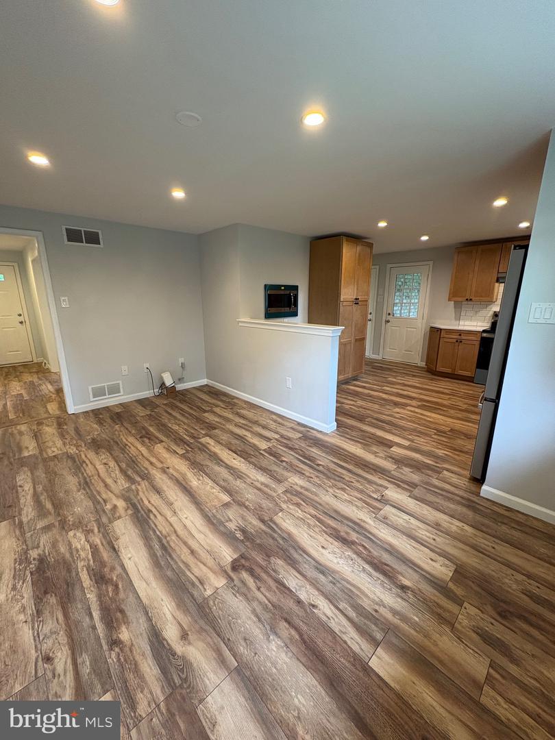 2911 Federal # Property Photo 8