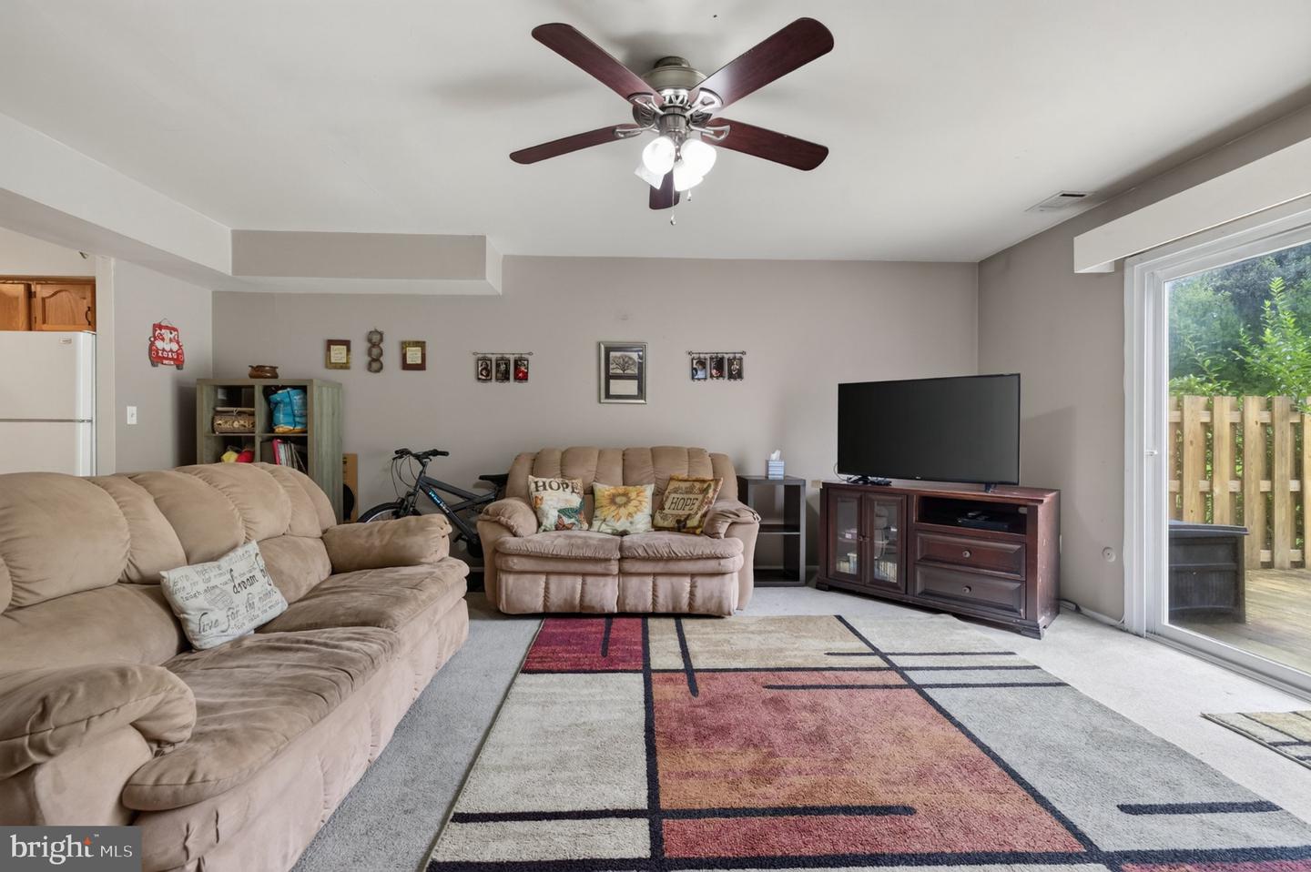 1805 Pennland Ct Property Photo 5
