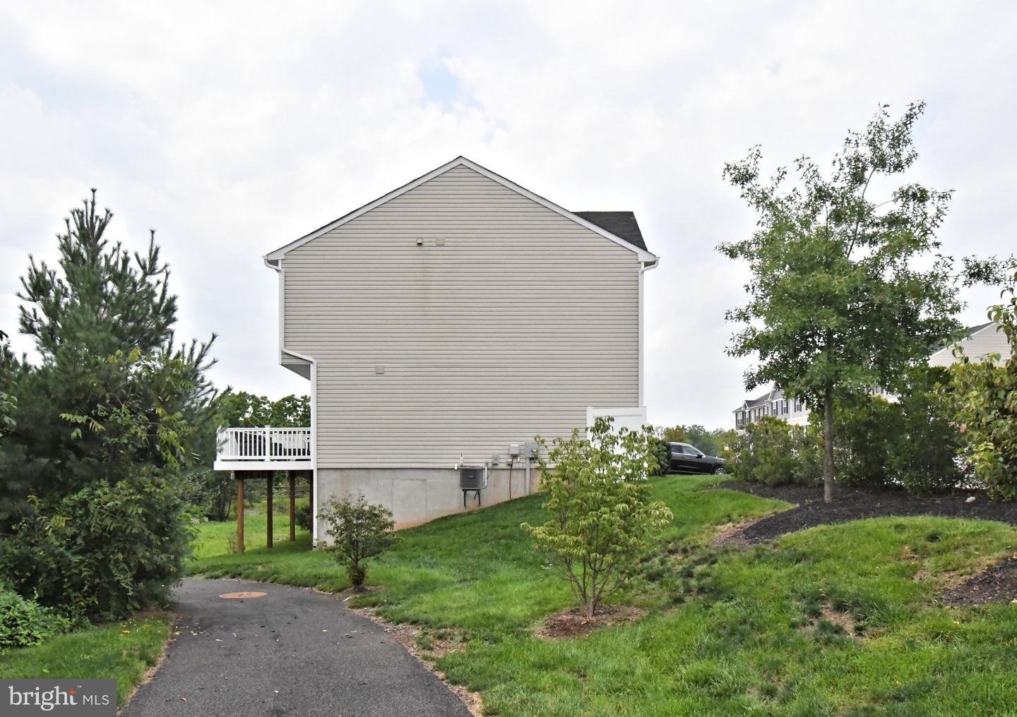 15 Castle Dr Property Photo 57