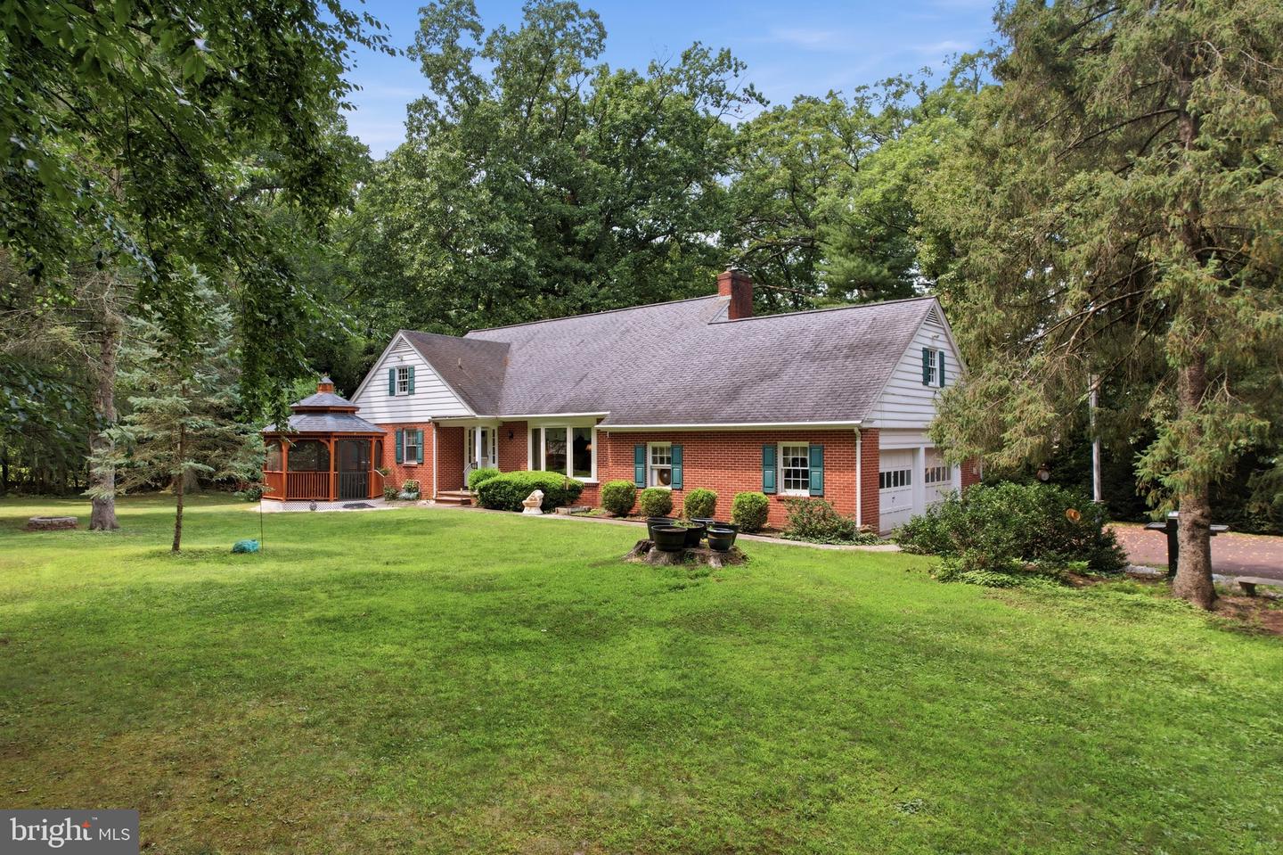 1274 Sumneytown Pike Property Photo 1