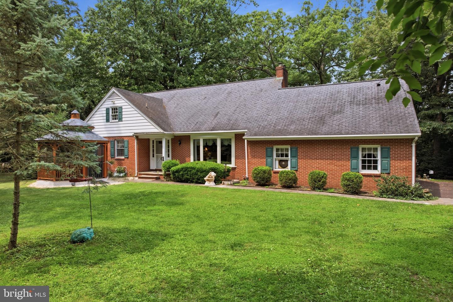 1274 Sumneytown Pike Property Photo 2