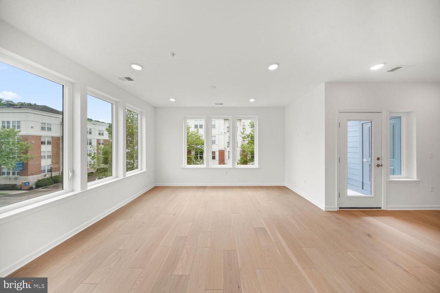 431 Washington St #2113 Lewis Property Photo 10