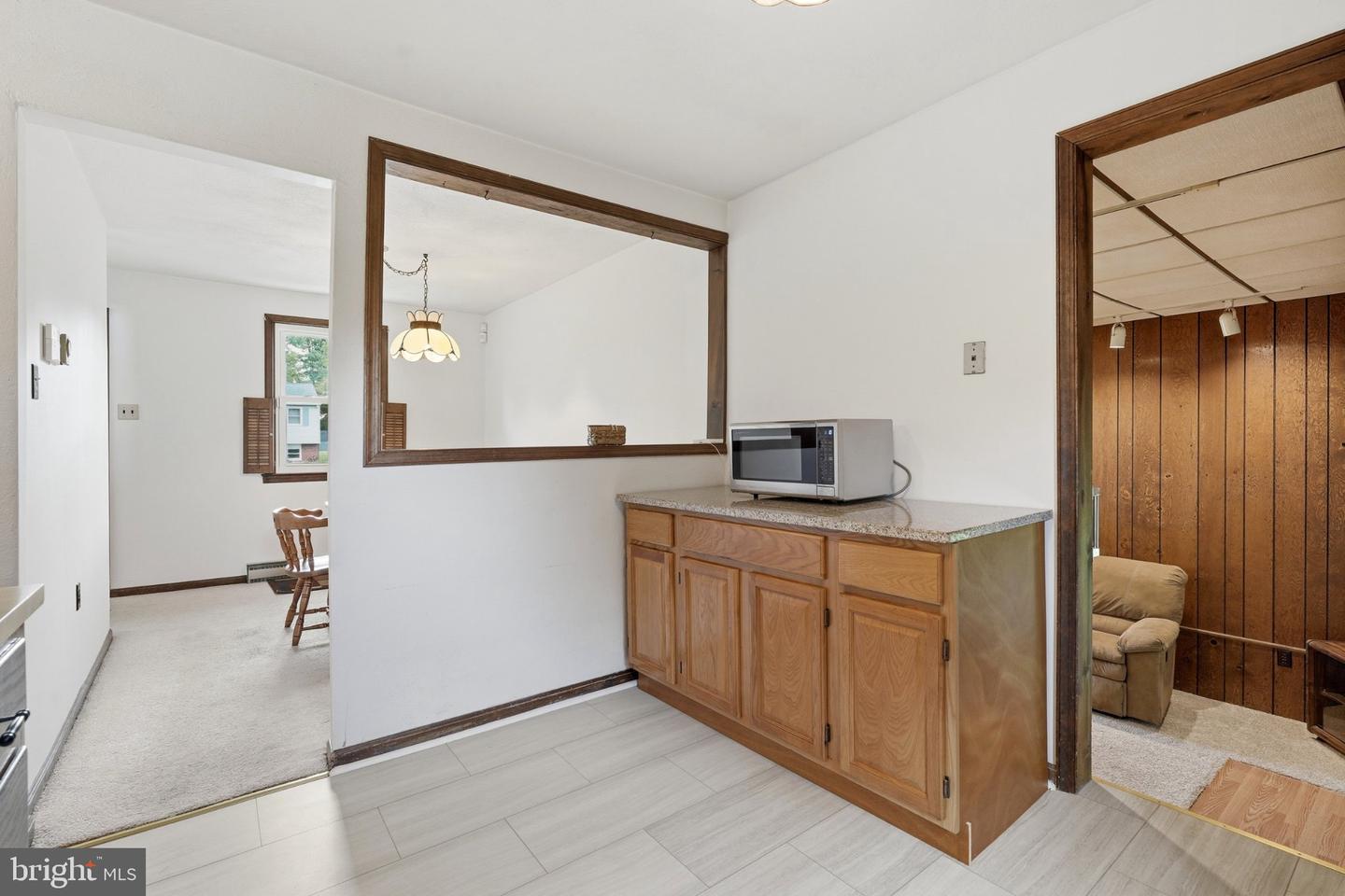 1385 Woodmere Rd Property Photo 17