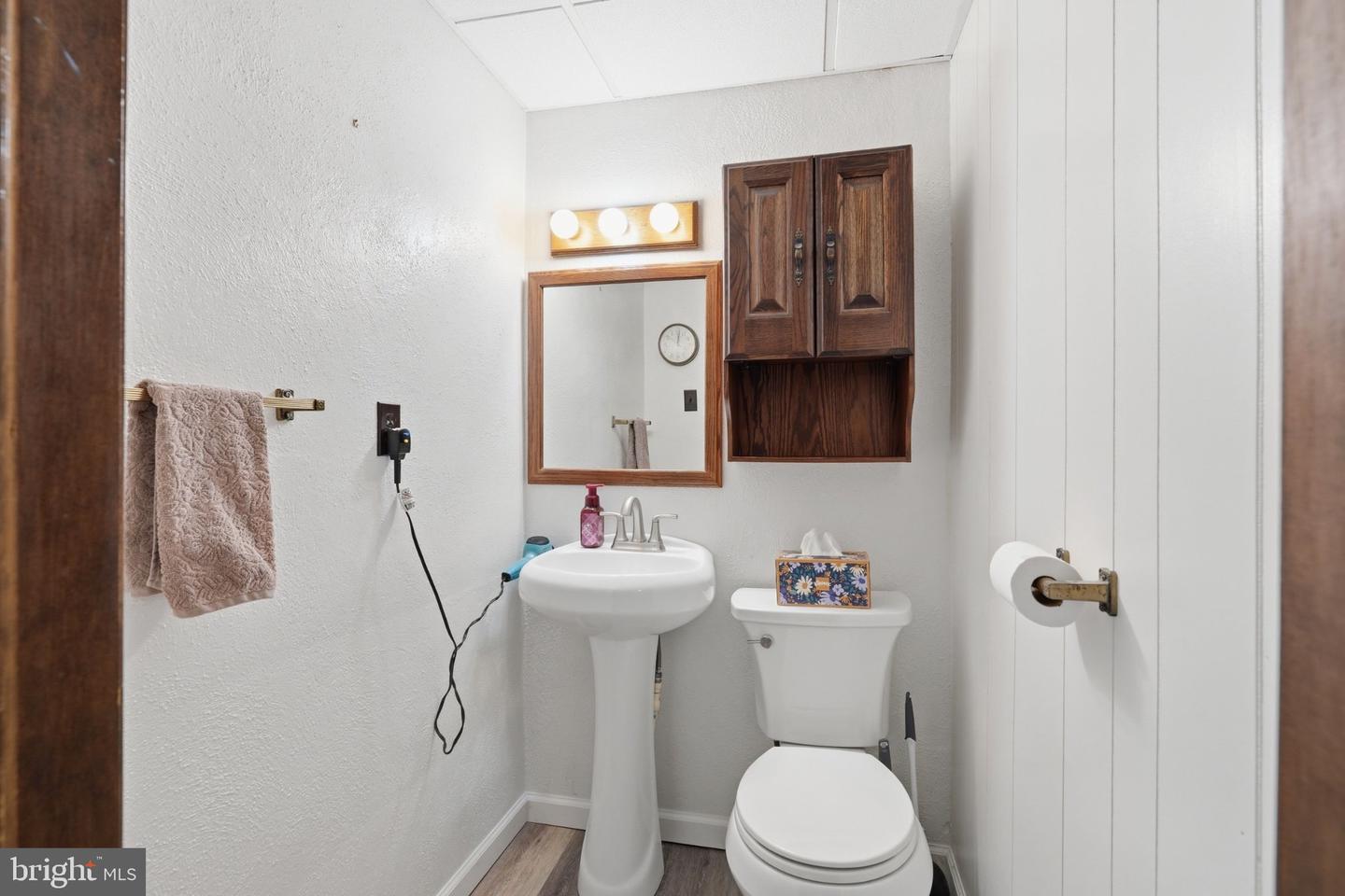 1385 Woodmere Rd Property Photo 24