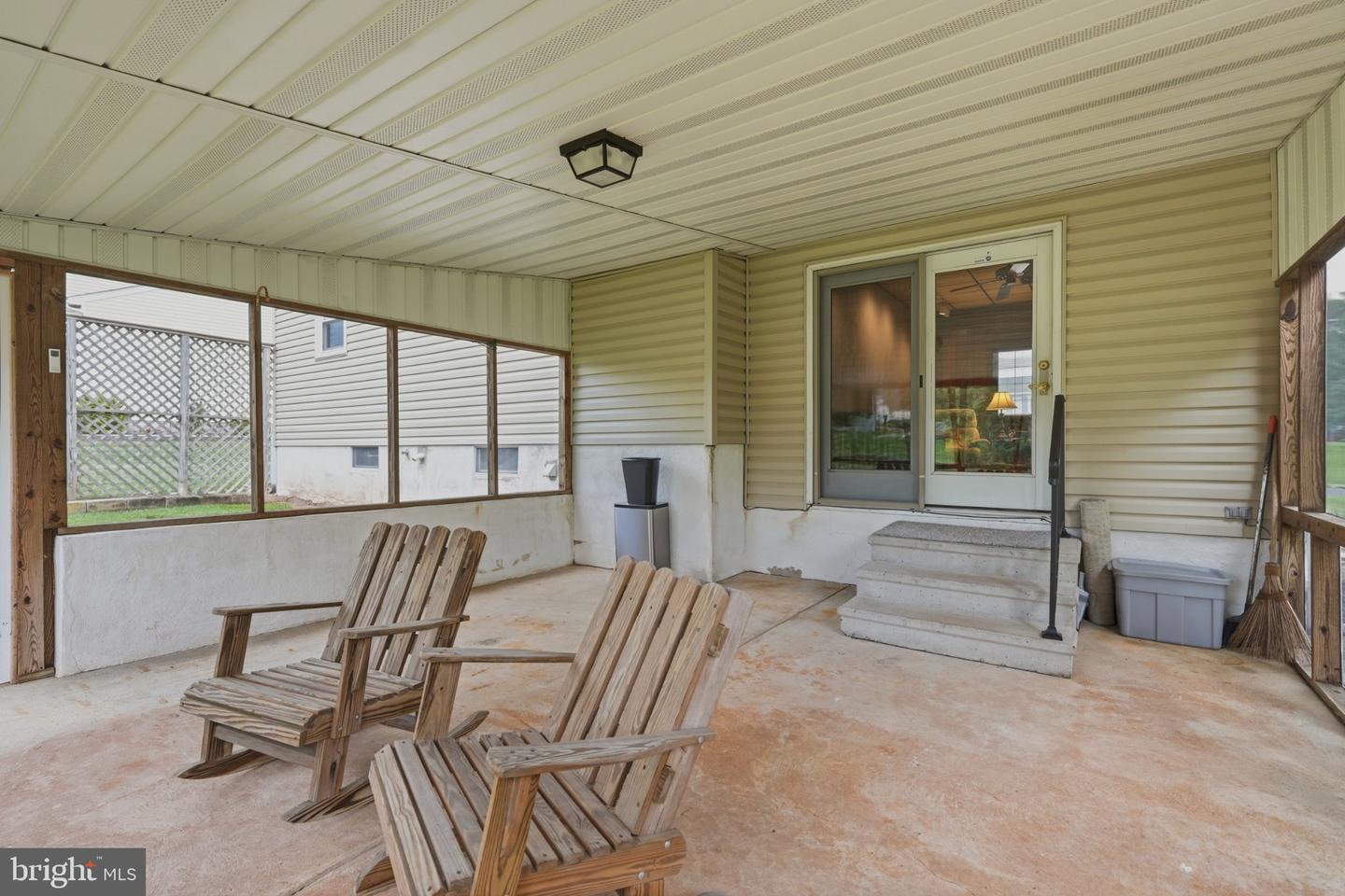 1385 Woodmere Rd Property Photo 40