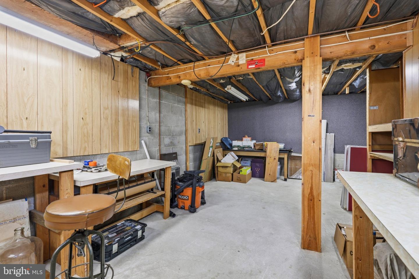 1385 Woodmere Rd Property Photo 43
