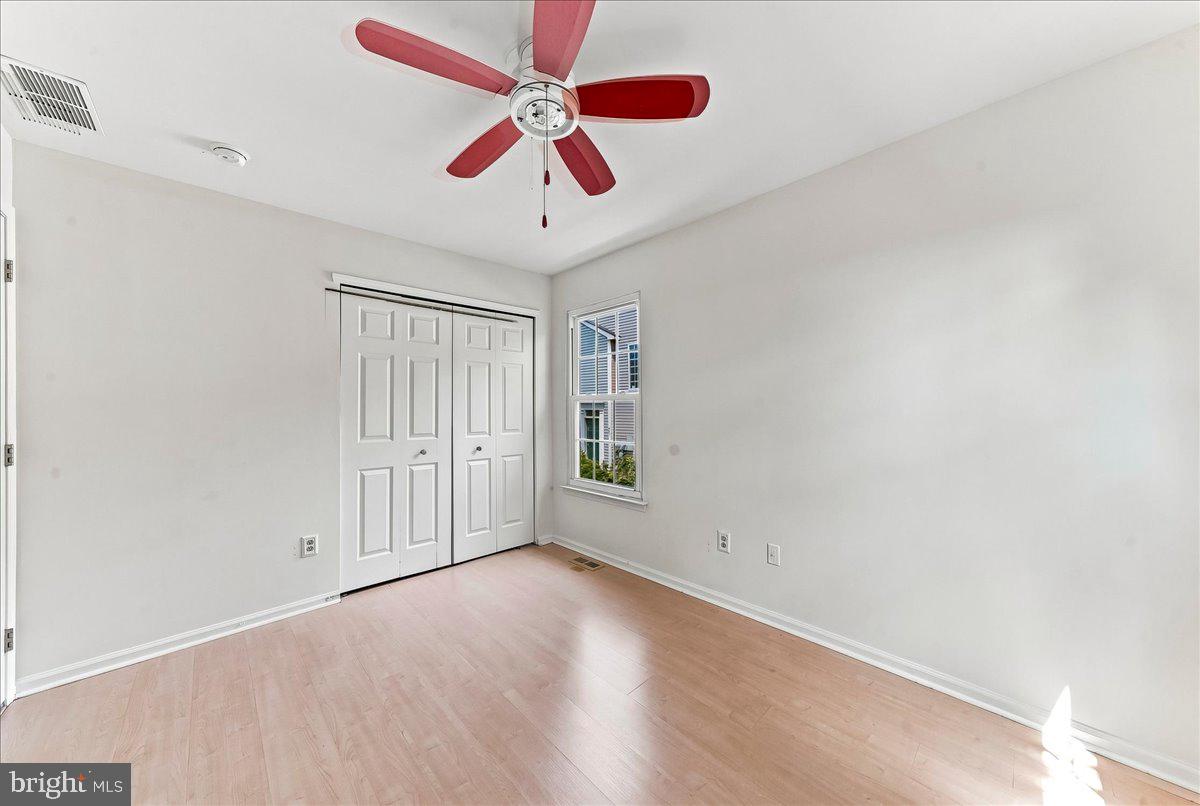 483 Stoneglen St Property Photo 22