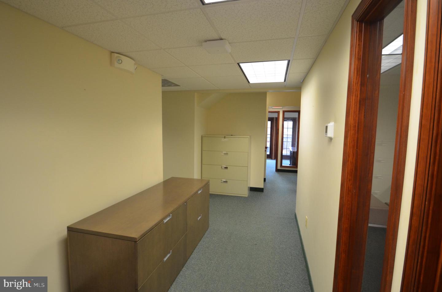 2108 E High St Property Photo 14