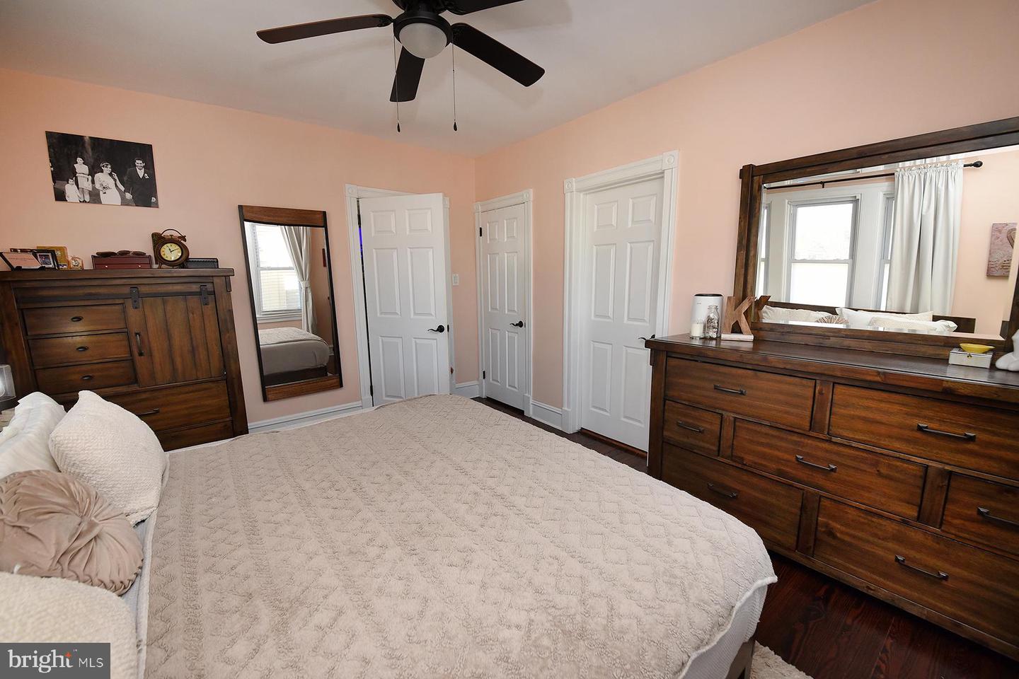 2422 Avondale Ave Property Photo 13