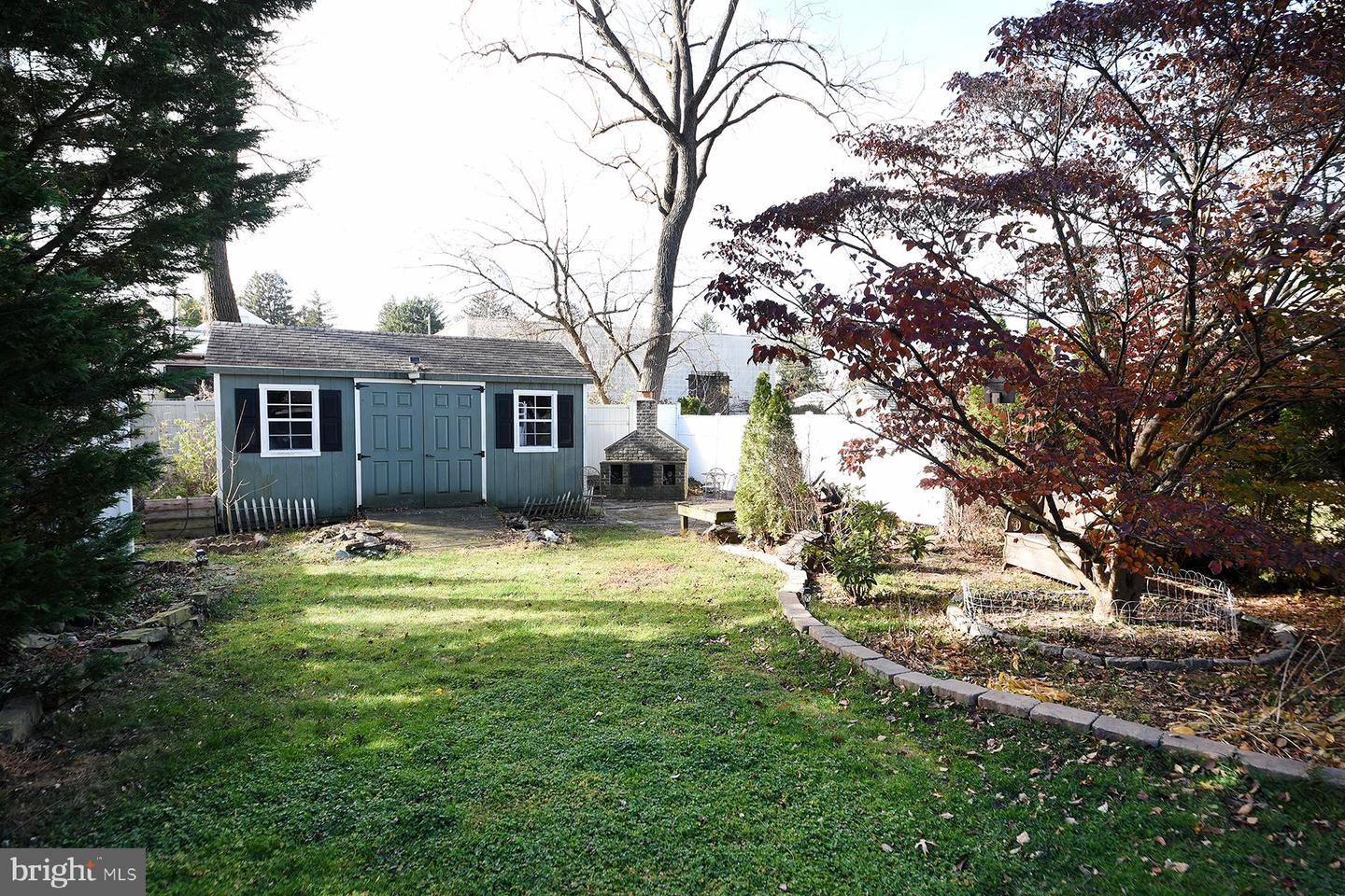 2422 Avondale Ave Property Photo 31