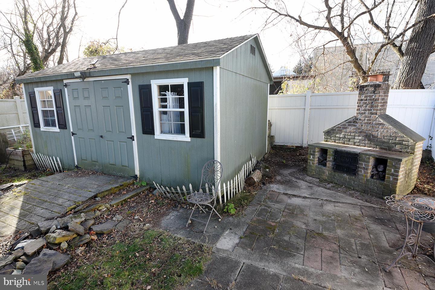 2422 Avondale Ave Property Photo 32