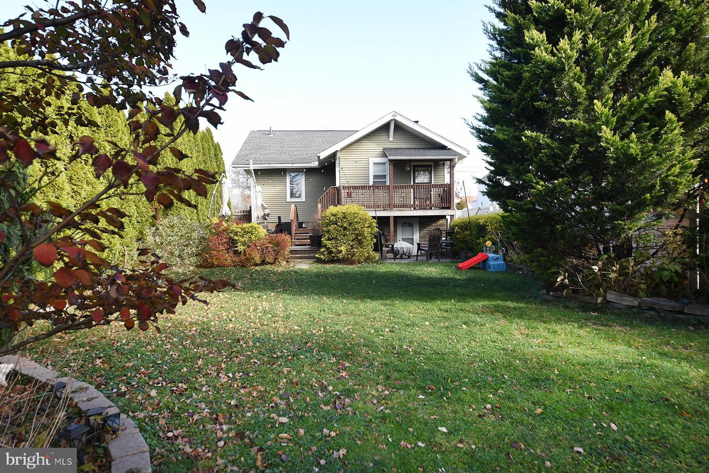 2422 Avondale Ave Property Photo 34