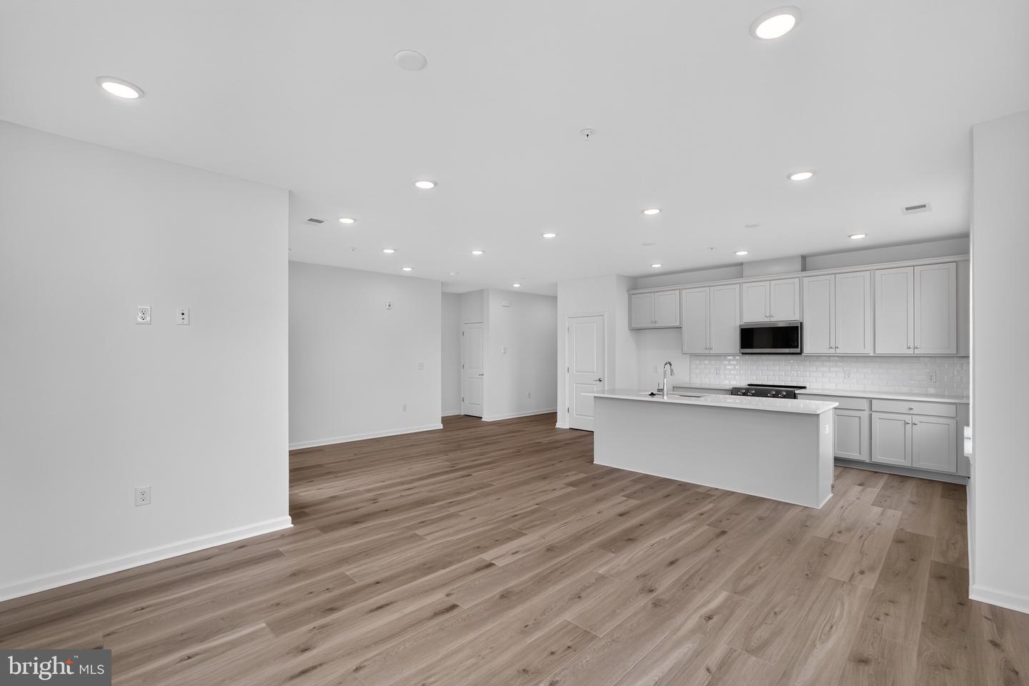 83-unit 1301 Bethlehem Pike Property Photo 5