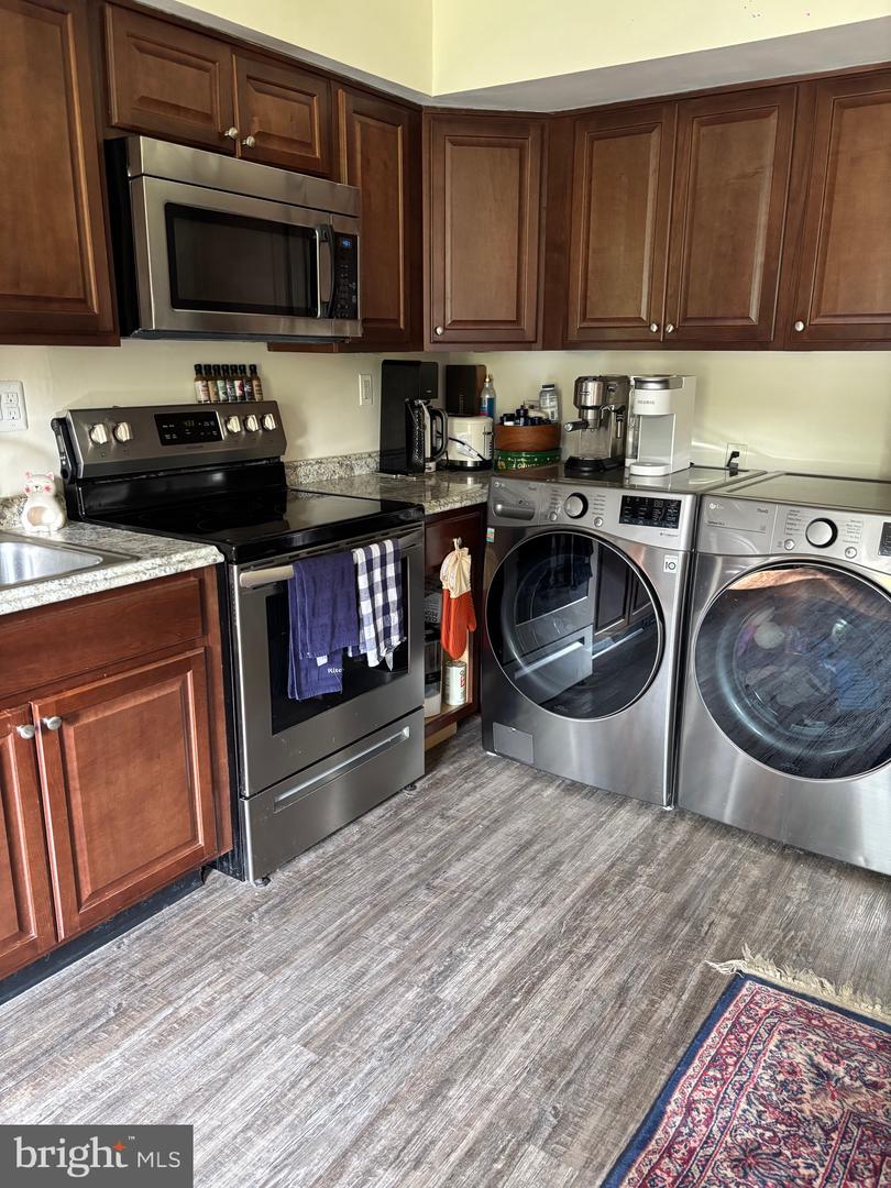 515 N York Rd #11-f Property Photo 7