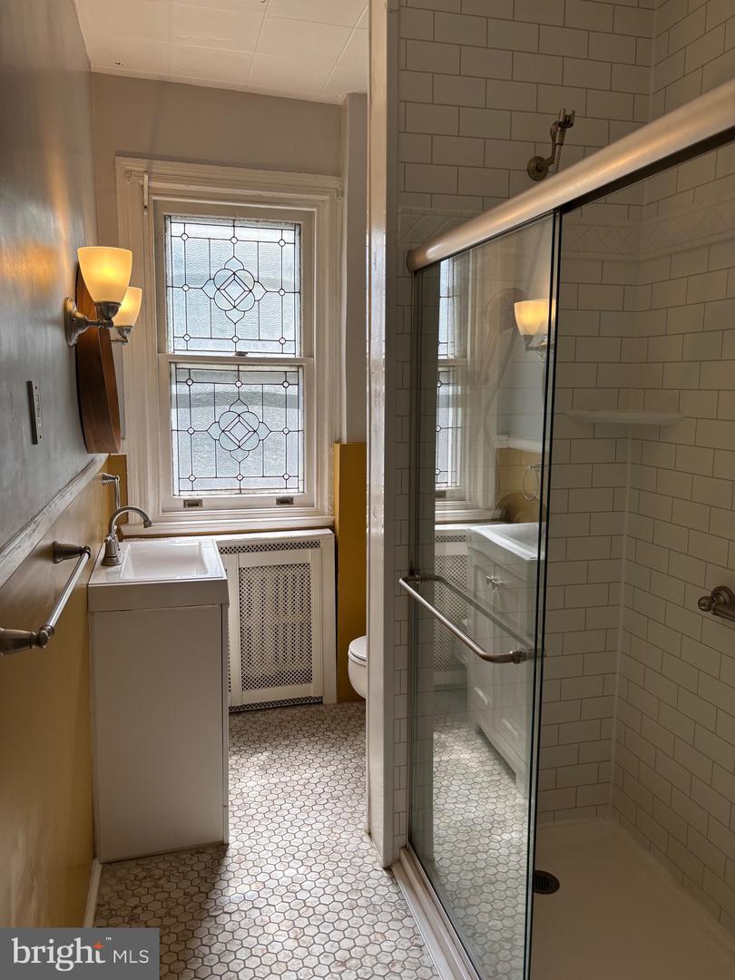1004 Melrose Ave Property Photo 14