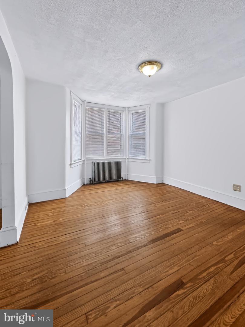 216 N Main St # Property Photo 4