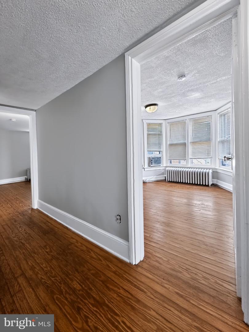 216 N Main St # Property Photo 8