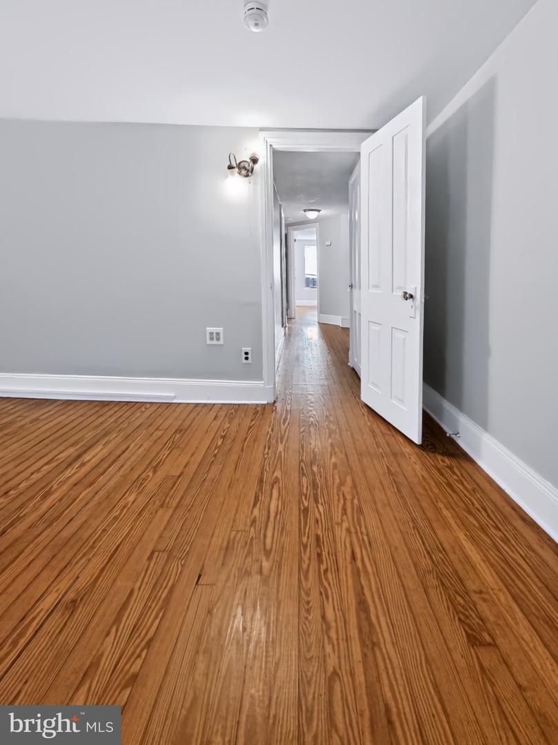 216 N Main St # Property Photo 10