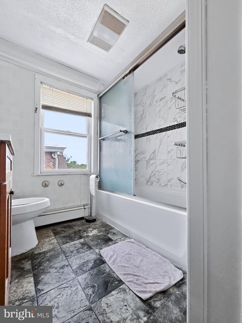 216 N Main St # Property Photo 13