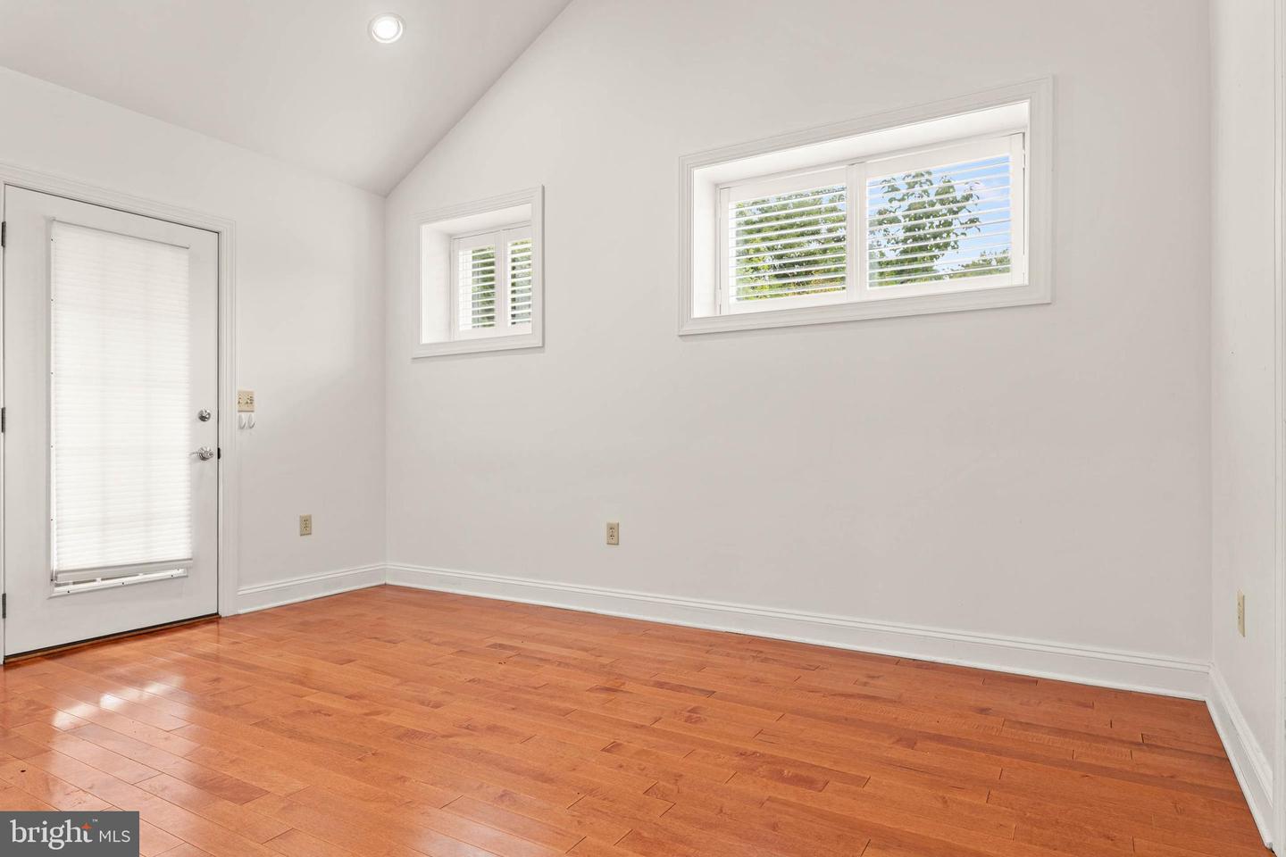 225 Church St Property Photo 22