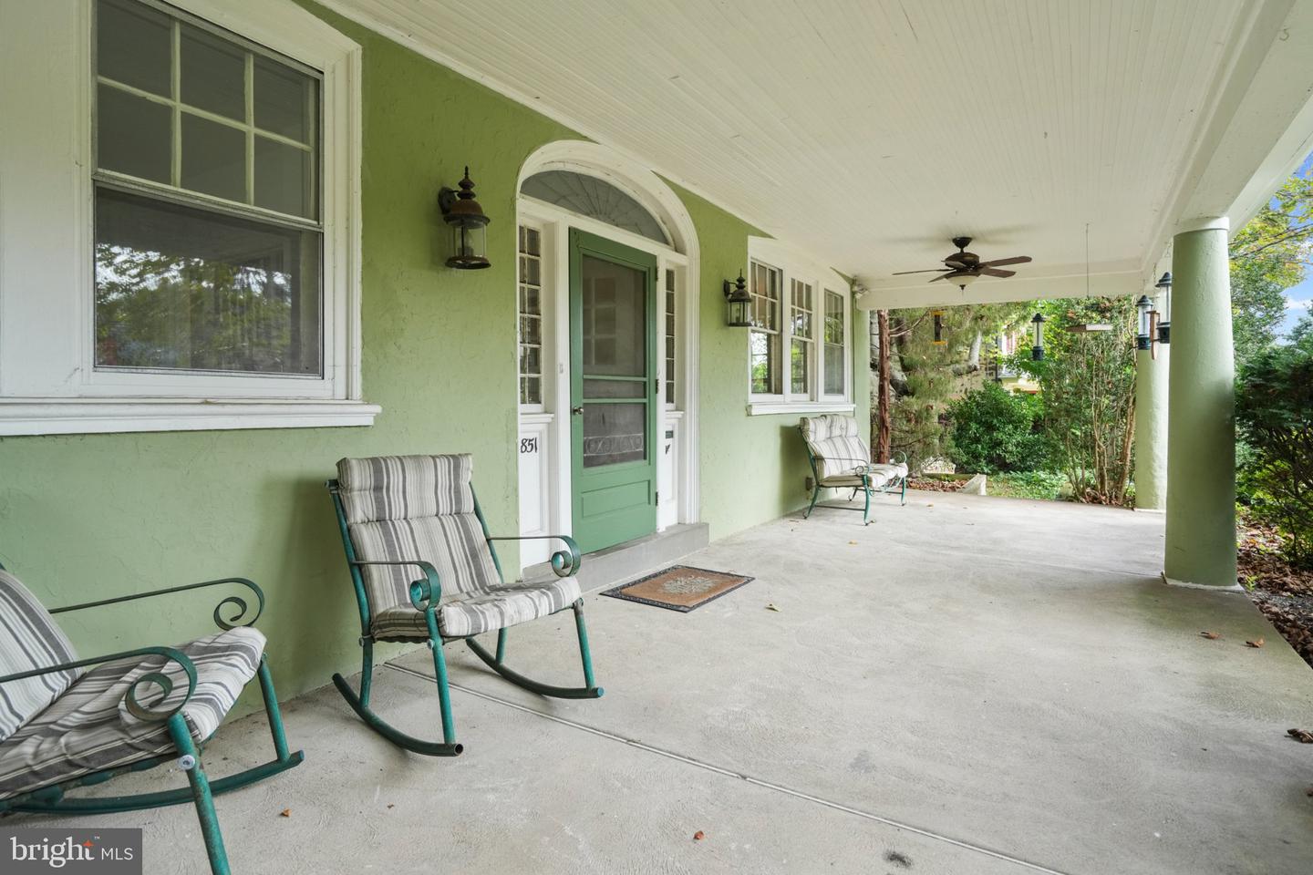 1851 W Marshall St Property Photo 7