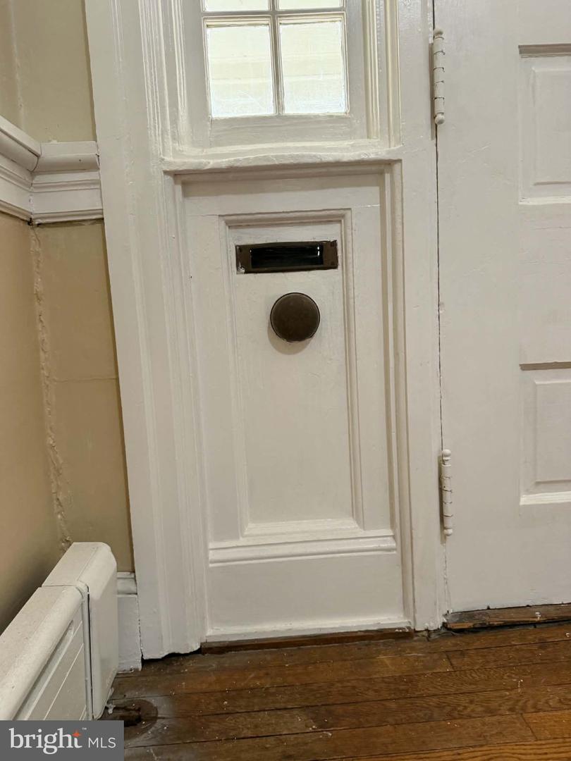 1851 W Marshall St Property Photo 25